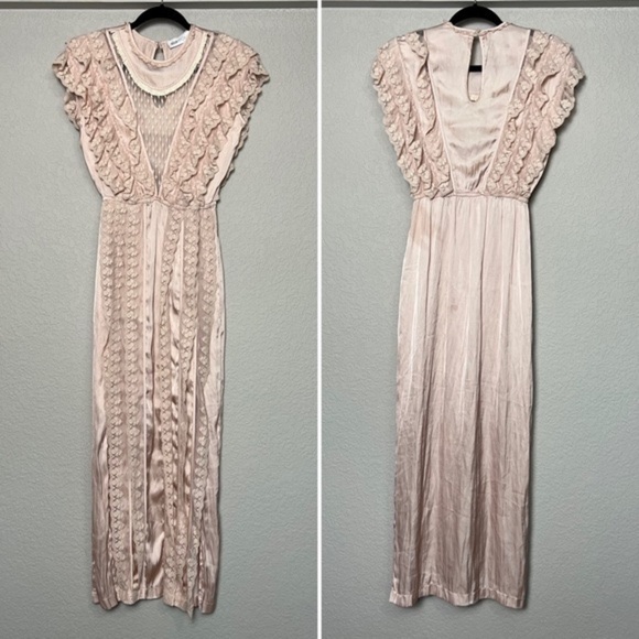 ALICE MCCALL 70s Satin Victorian Ruffle Pointelle Lace Cold Shoulder Maxi Gown 0 - Picture 3 of 8